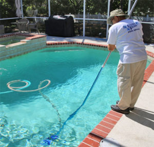 pool cleaning and pool service in brandon fl
