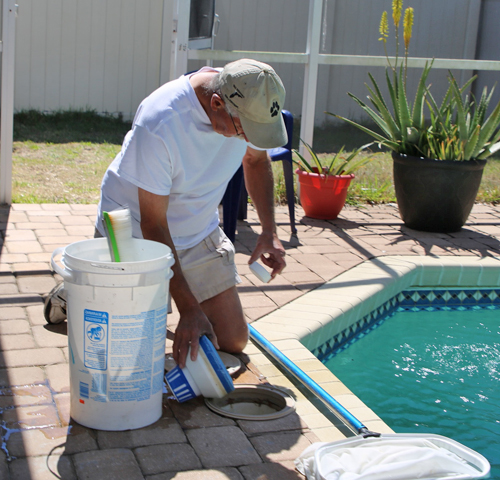 brandon fl installing chlorine tablets in pool
