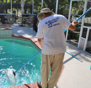 Brandon FL pool maintenance and pool cleaning