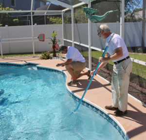 brandon fl pool maintenance and pool cleaning with dirty pool